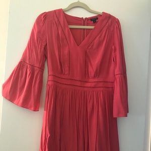 Beautiful colored dress!